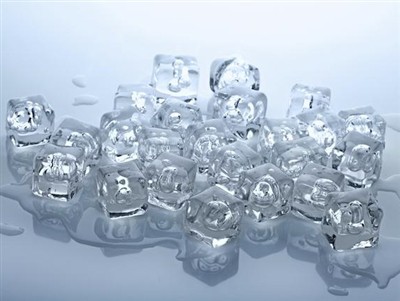 Dry Ice vs Normal Ice: Vad är skillnaden?